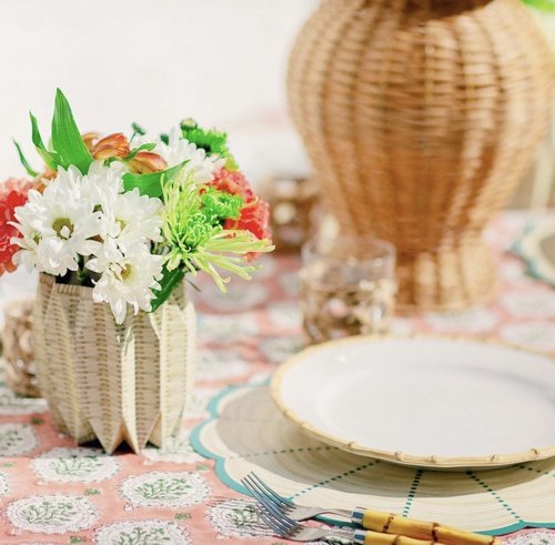 Wicker Basket Country Table
