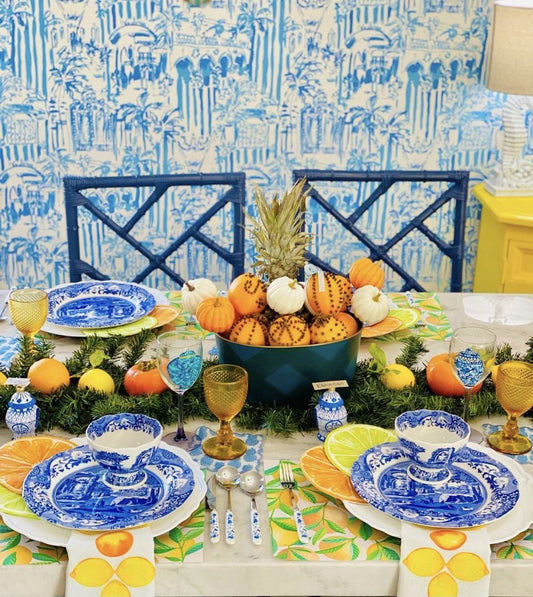 How to Create a Bright Fall Tablescape