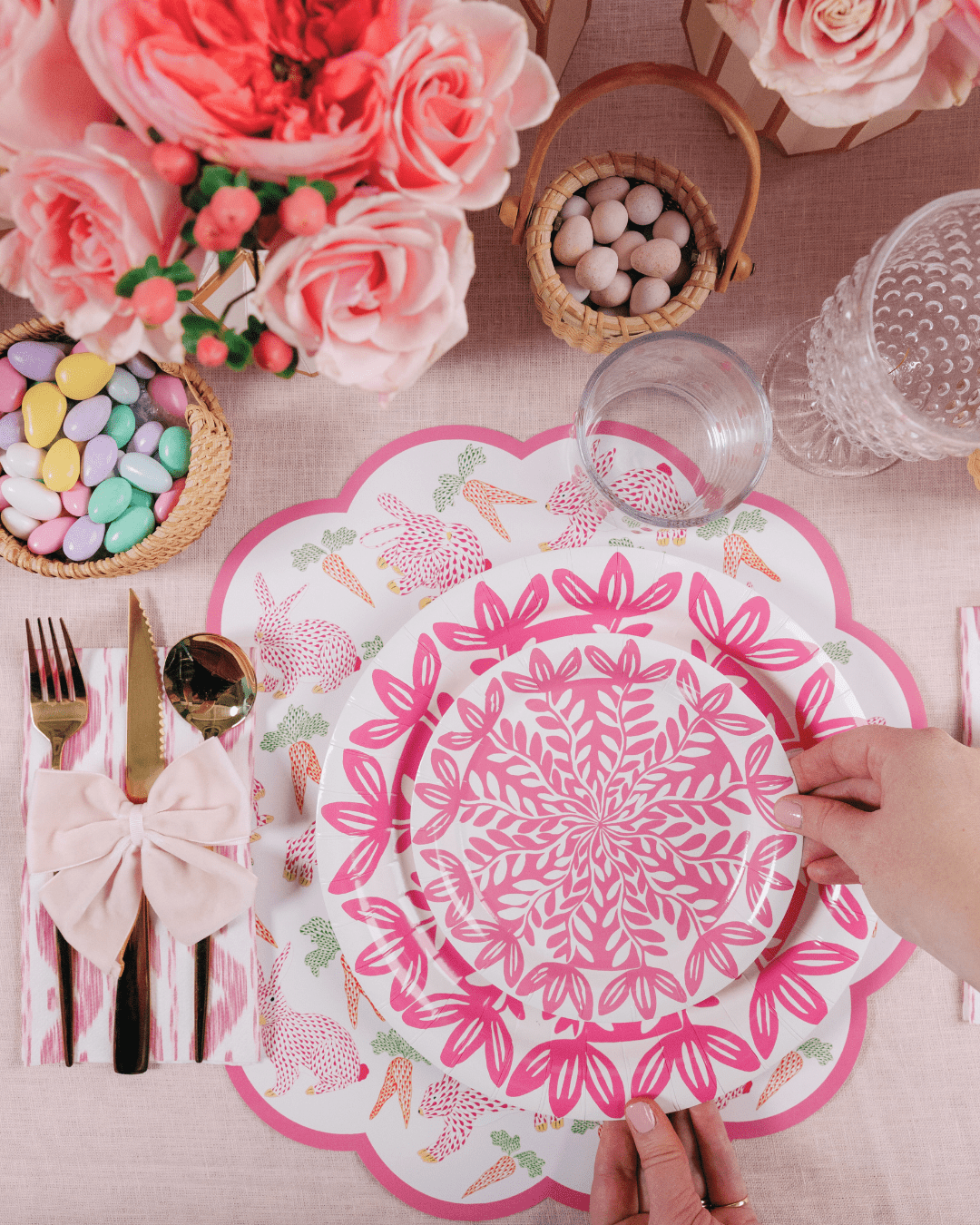 Herend Bunny Scalloped Paper Placemats