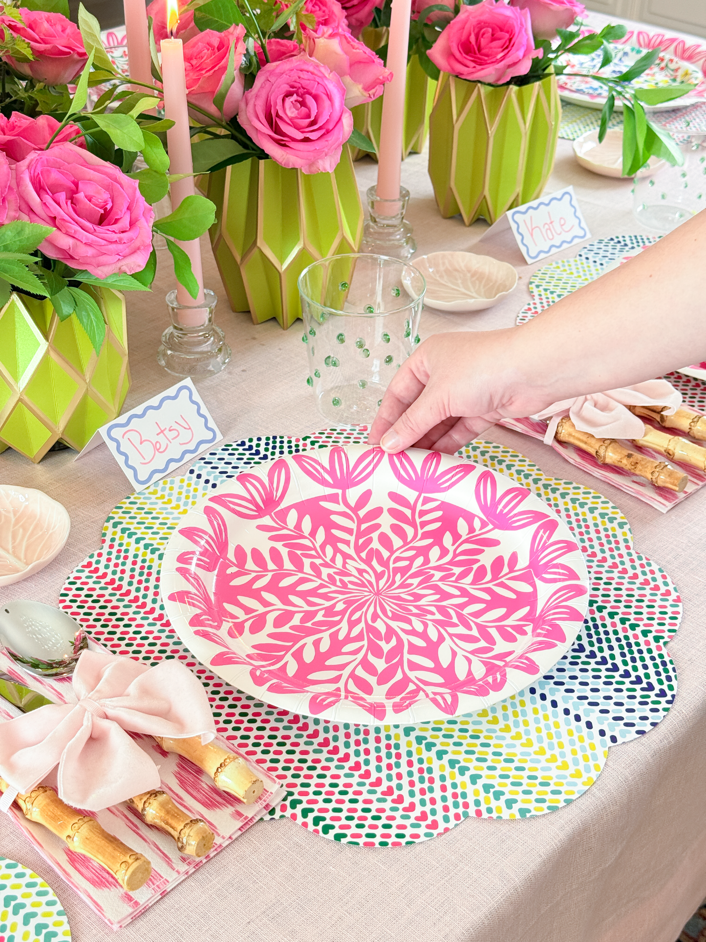 10" Pink Premium Paper Plates
