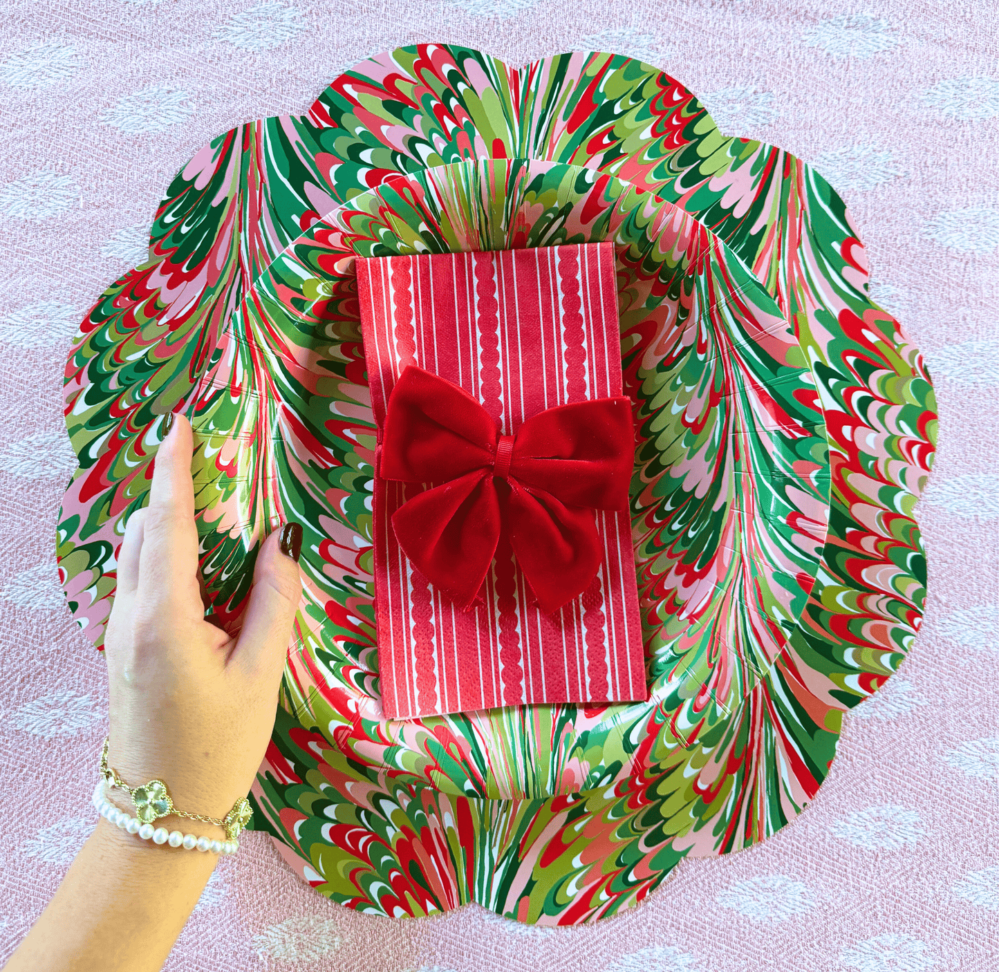 Red Stripe Linen-feel Paper Dinner Napkins / Guest Towels