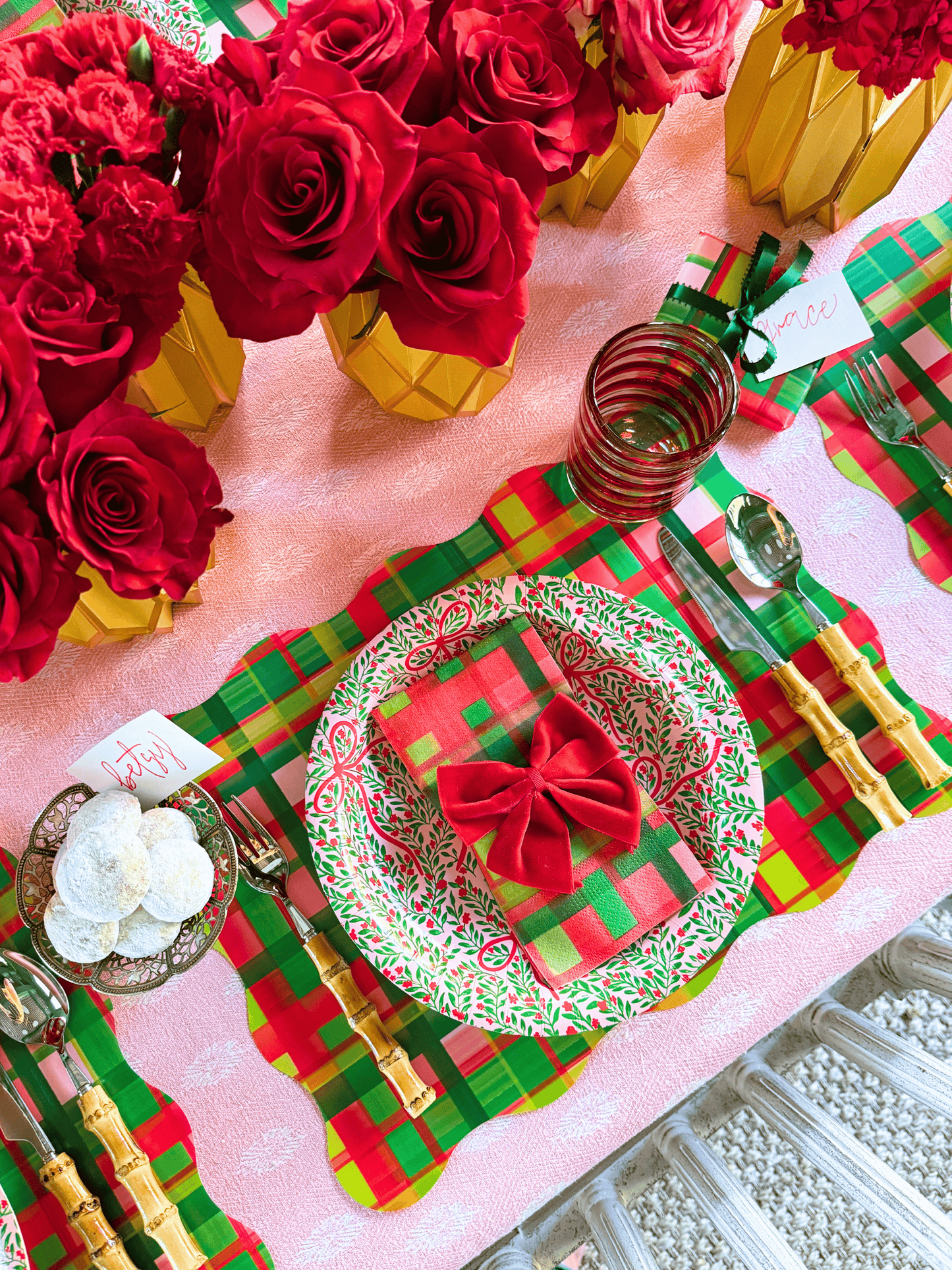 Bow Garden Heavy-duty Paper Plates