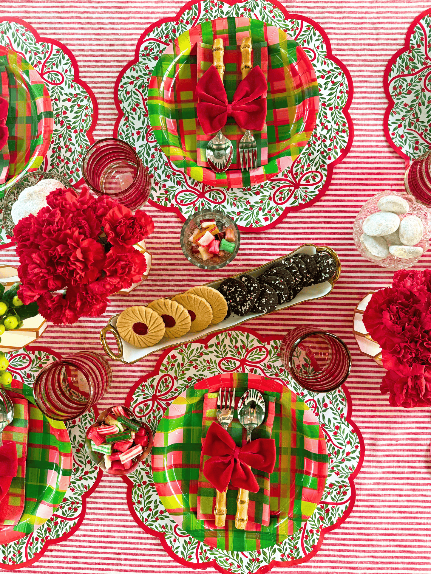 Bow Garden 2 Table Bundle (Placemats + 7" Plates + 10" Plates + Napkins)