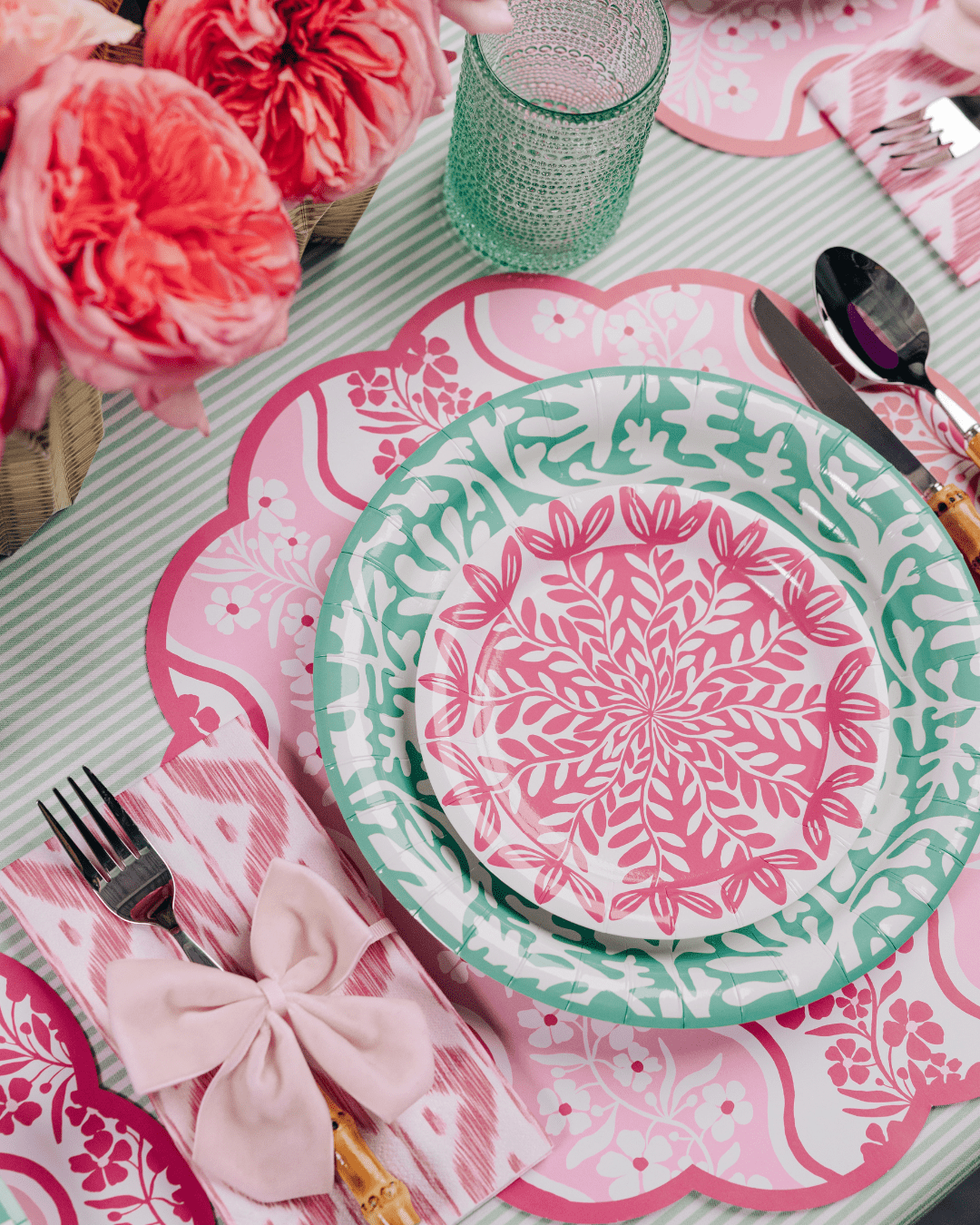 Pink Posey Scalloped Paper Placemats