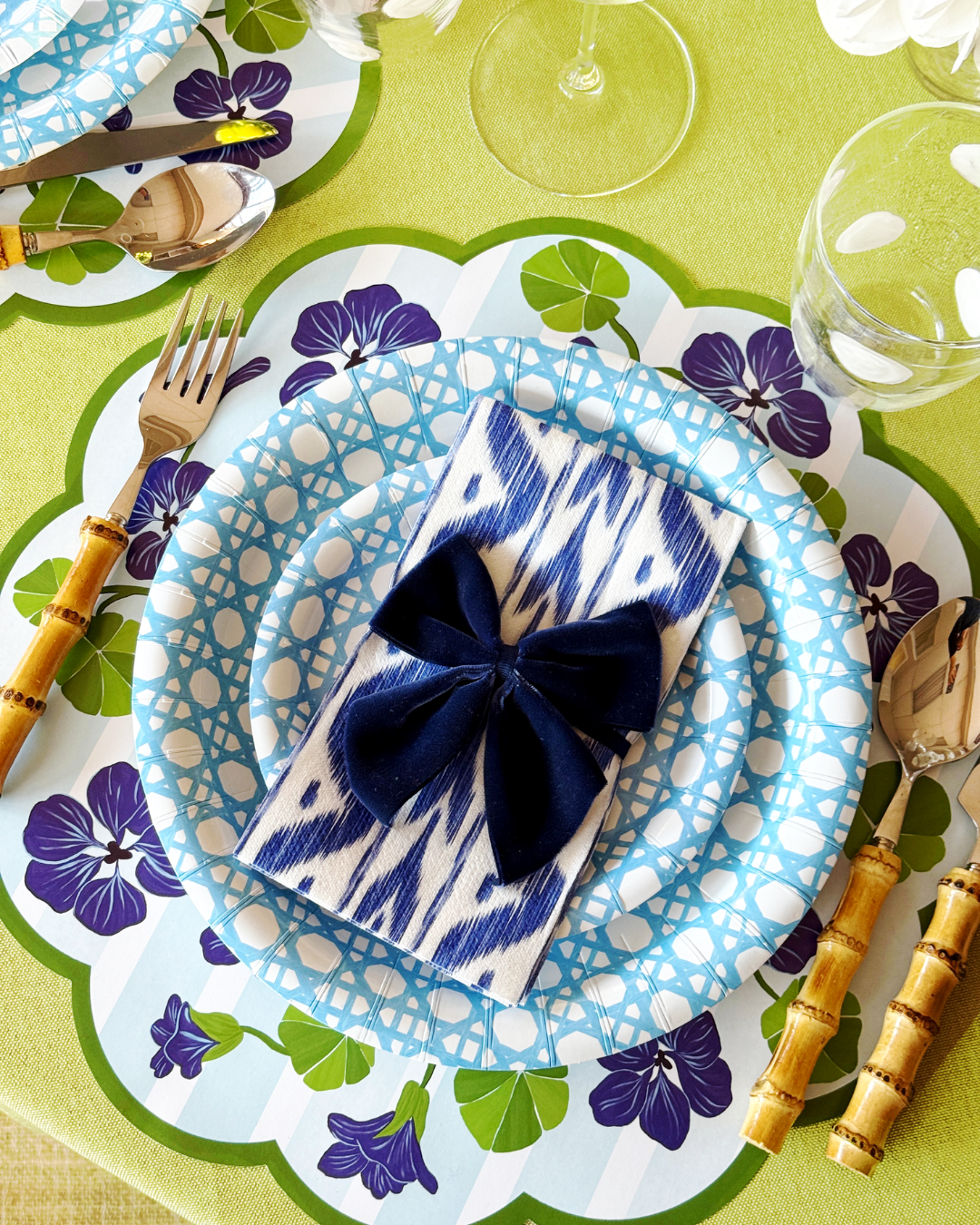Blue Cane Premium Weight Paper Plates