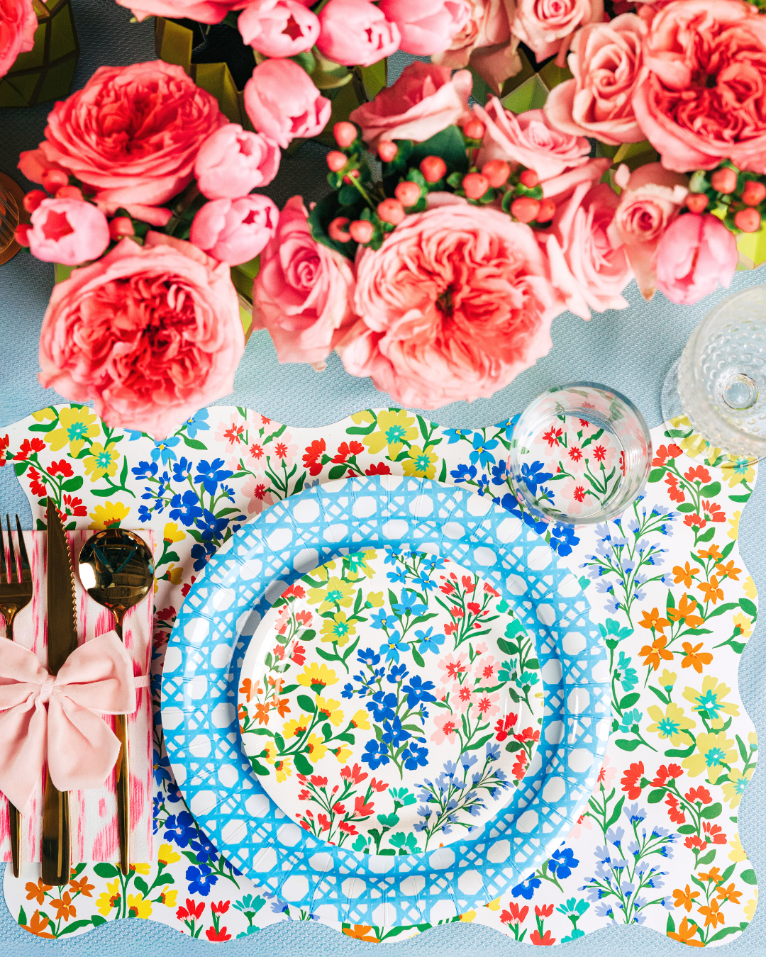 Full Bloom Scalloped Rectangle Paper Placemats