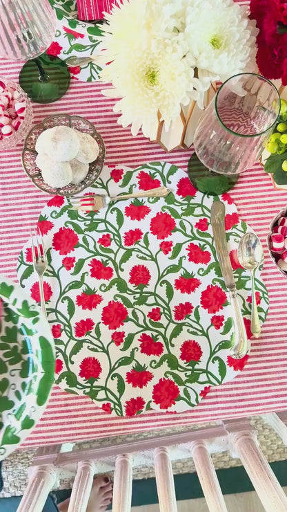 Carnation 1 Table Bundle (Placemats + 7" Plates + 10" Plates + Napkins)