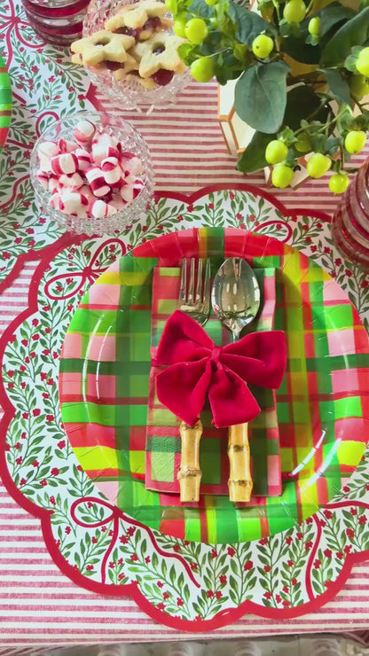 Holiday Plaid Heavy-duty Paper Plates