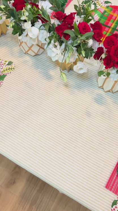 Holiday Plaid Heavy-duty Paper Plates