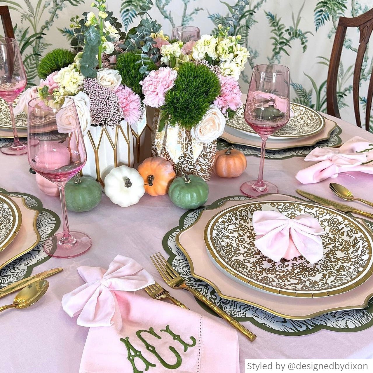 10" Gold Chinoiserie Heavy Duty Paper Plates and Light Pink Bow Napkin Ties Bundle